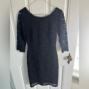 Laundry by Shelli Segal size 2 dress.